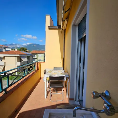 Il Castelluccio Aparthotel Marina di Massa